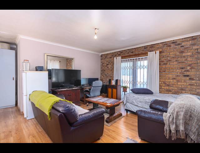 3 BEDROOM HOUSE SOLD IN FLAMINGO VLEI